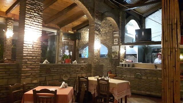 Taverna Ta Varelia